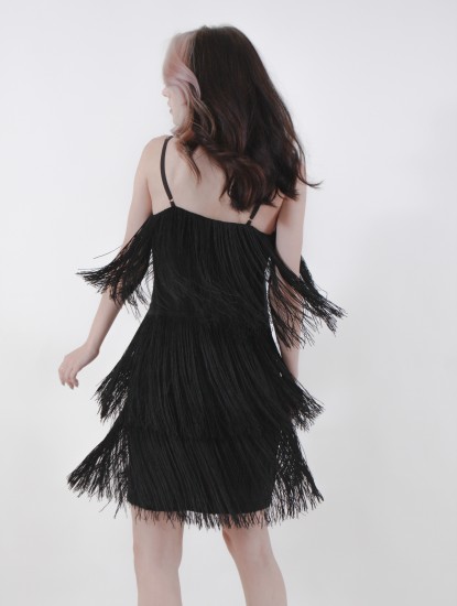 Платье-мини гэтсби с  бахромой на бретелях (Черный)